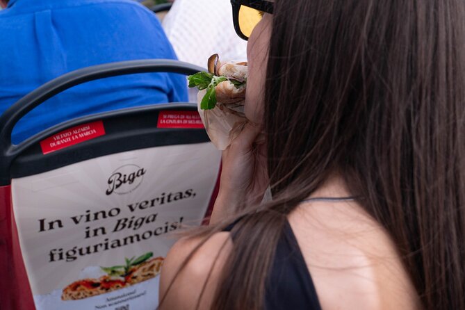 Aperitif on a bus tour around the city of Palermo - Group Size and Flexibility