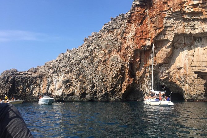 Aphrodisiac Boat tour and Blue Cave swimming - The Experience of a Knowledgeable Guide