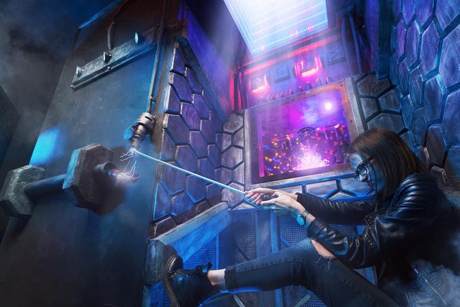 Apocalypse Zombie 2213 Escape Game in Prague - The Unique Zombie Scenario at Questerland