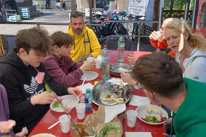 Appian Way E-bike Tour with Gourmet Picnic and Catacombs - Navigating the Route and Stops