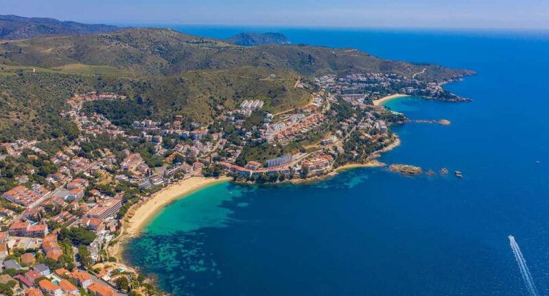 AQUA SPLASH ADVENTURE: Super Slide & Swimming - Who Will Appreciate This Tour the Most?