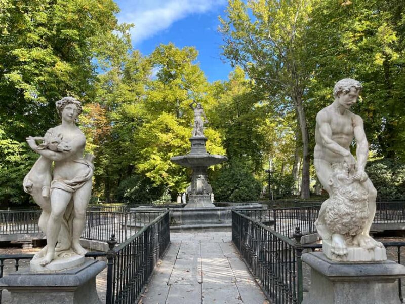 Aranjuez Palace and Gardens Guided Tour - Logistics and Meeting Details