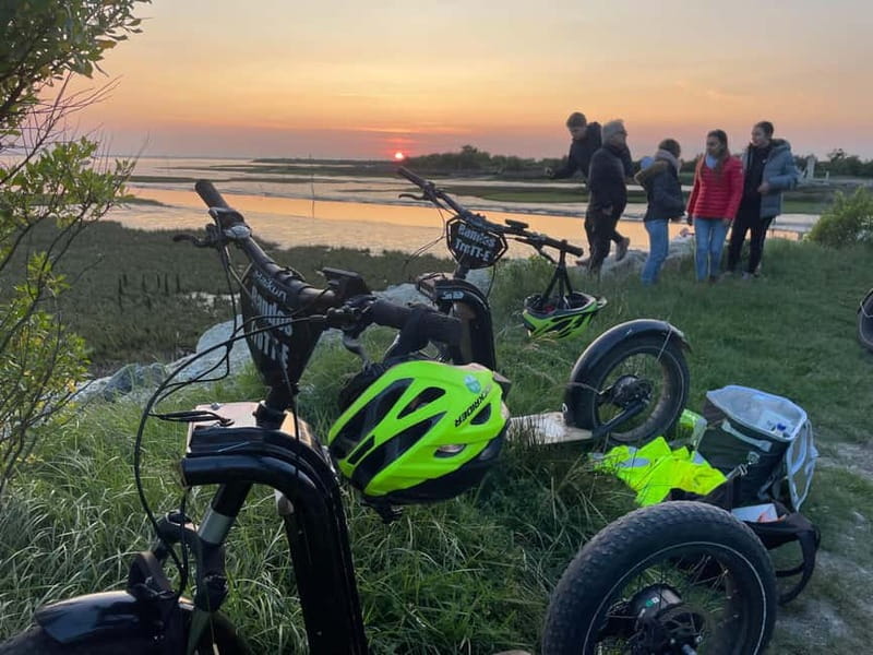 Arcachon Bay: electric scooter rides with a variety of routes. - Guide Expertise and Group Atmosphere