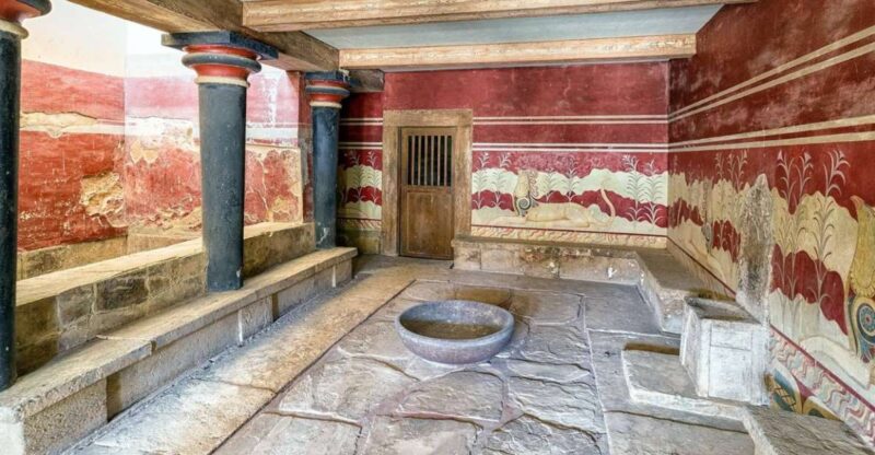 Archaeological Museum & Knossos Palace Guided Tour Half Day - Key Points