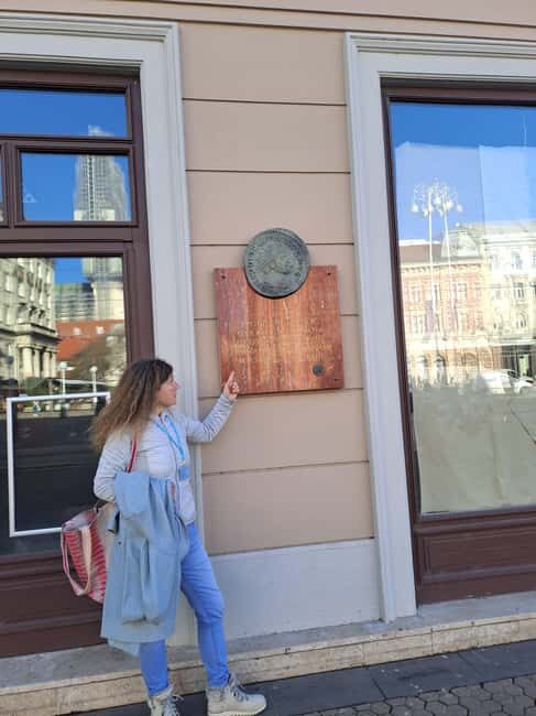 Archaeological Zagreb Walk - Visiting Zagreb Cathedral and Dolac Market