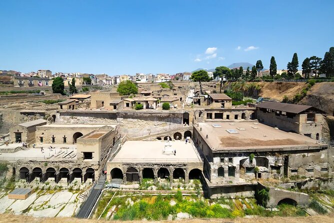 Archeological Herculaneum Private & Personalized Guided Tour - Admiring the Architectural Elegance at Casa dei Cervi