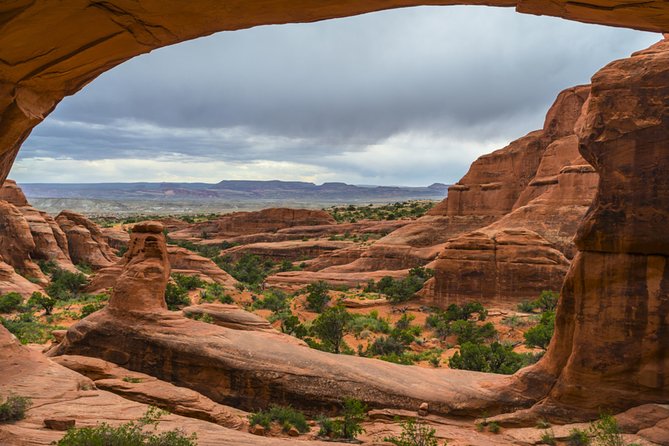 Arches National Park Back Country Adventure from Moab - Discover the Unique Adventure Into Arches National Park’s Backcountry