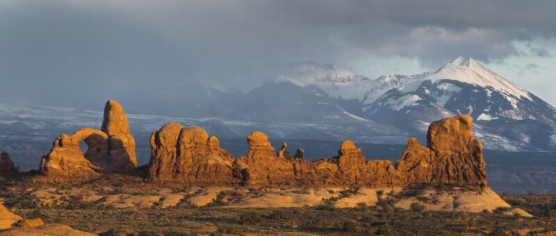 Arches National Park: Half-Day Backcountry Off-Road Tour - Ride in Comfort with Modern 4x4 Vehicles