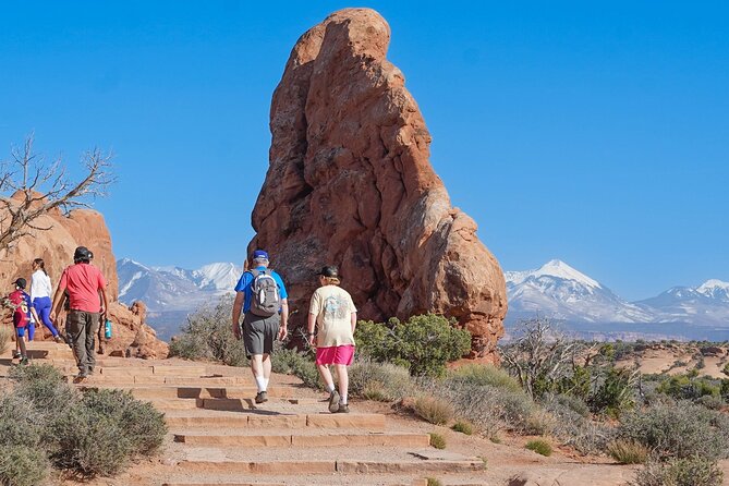 Arches National Park Half Day Tour - Physical Requirements and Accessibility