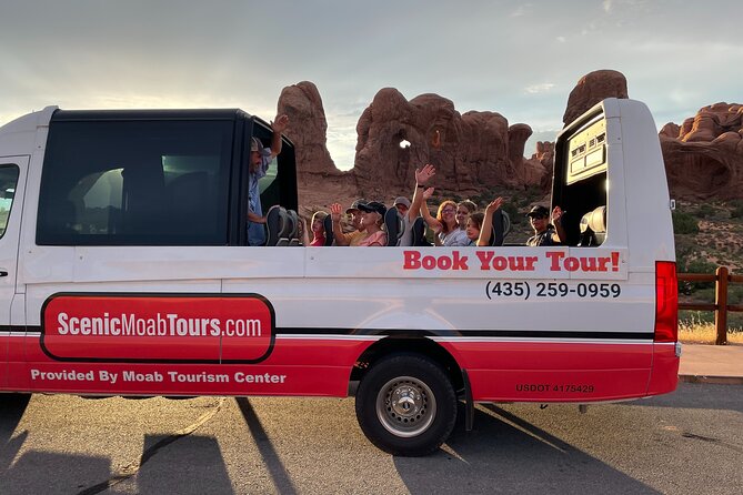Arches National Park Scenic Tours From Moab - Iconic Landmarks: Courthouse Towers, Balanced Rock, and More