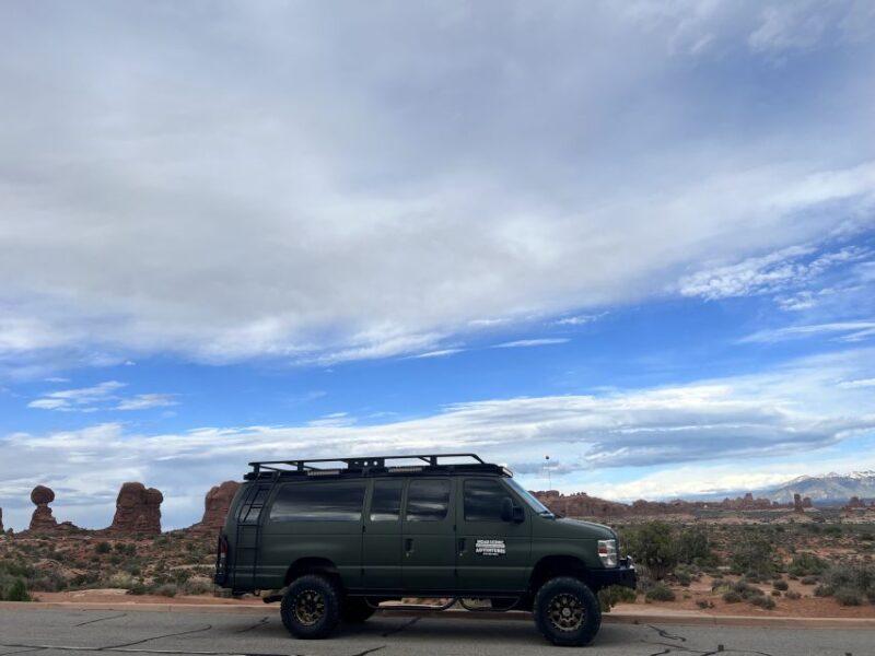 Arches National Park: Sunset Pavement Van Tour - Discover the Sunset Pavement Van Tour at Arches National Park