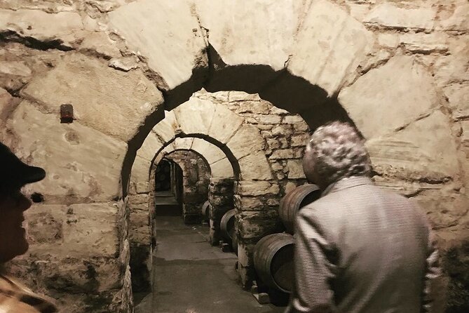 Architectural Rioja Small Group Wine Tour with Lunch from Bilbao - Logistics, Group Size, and Comfort