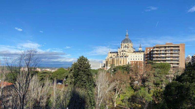 Architecture Tour: Old Historic Madrid with an architect - Uncovering Surviving Arab and Christian Walls