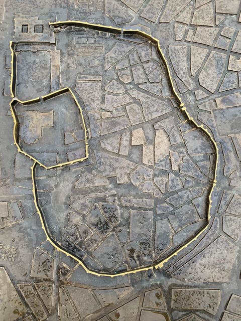 Architecture Tour: Old Historic Madrid with an architect - Practicalities: Logistics and Accessibility