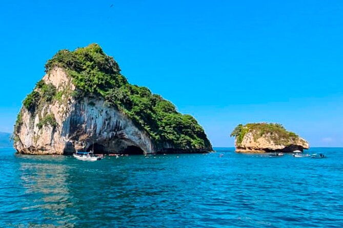 Arcos & Animas Beach, Nature Adventure! - Relaxing at Las Animas Beach for Family Fun and Sunbathing