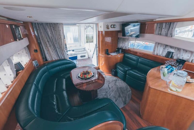 Arctic Whale Watching: Tromsø to Skjervøy in Comfort - Scenic Bus Ride Through the Lyngen Alps and Skjervøy