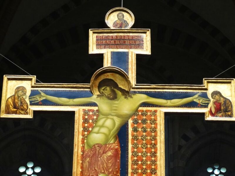 Arezzo: Guided Walking Tour with Piazza Grande - Entry to Basilica de San Francesco and The Legend of the True Cross