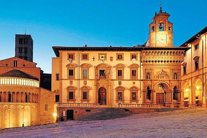 Arezzo Private walking tour - Wandering Through Historic Shops in the Medieval Center