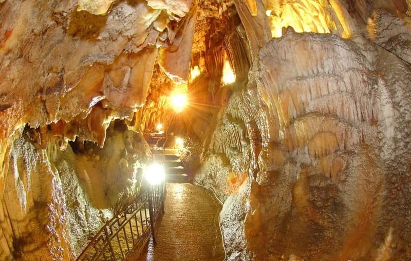 Argostoli: Shore Excursion to Caves with Local Wine Tasting - Myrtos Beach: Iconic Photo Stop with Limited Time