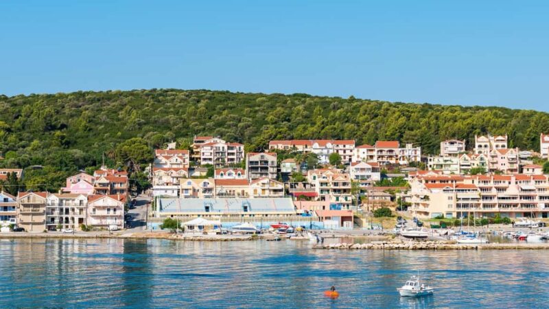 Argostoli: Walking Tour with Wine Tasting - Crossing the Iconic De Bosset Bridge for Stunning Bay Views