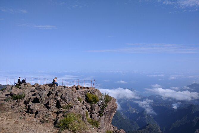 Arieiro Peak, Balcoes Viewpoint, Santana & Ponta De Sao Lourenço - Practical Details: Easy Logistics and Modern Safety Measures
