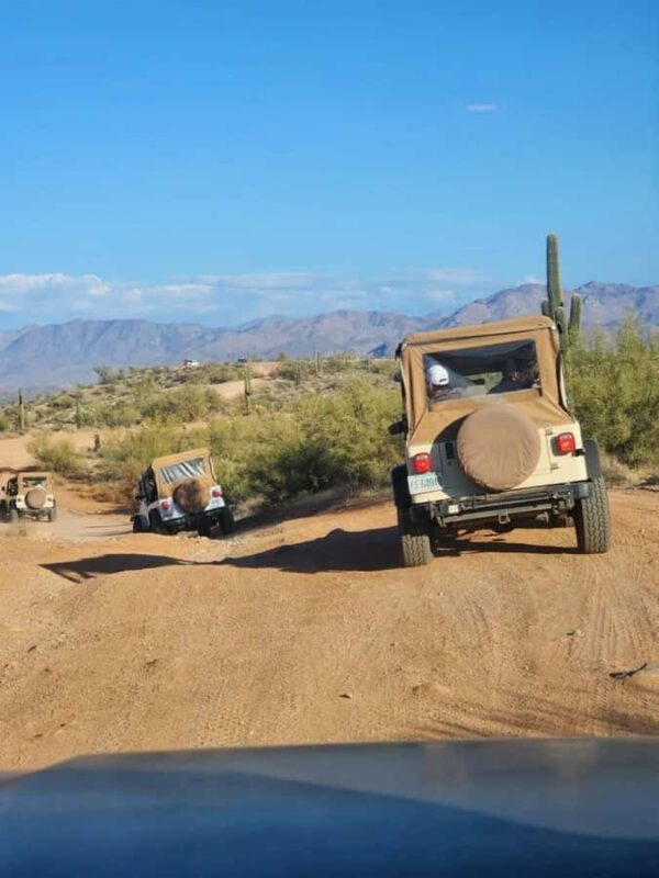 Arizona: Great Western Trail Jeep Tour at Rio Verde - What’s Included: Refreshments and Group Size
