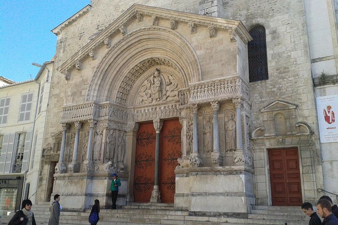 Arles, Les Baux & Saint-Remy de Provence from Aix - Logistics: Meeting Point, Transportation, and Group Size