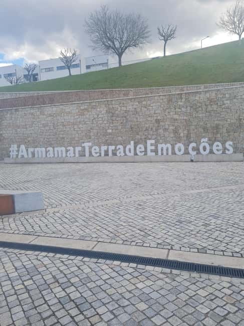 Armamar: Apple Orchard Tour with Lunch and Tastings - Practical Details: Logistics and Group Size