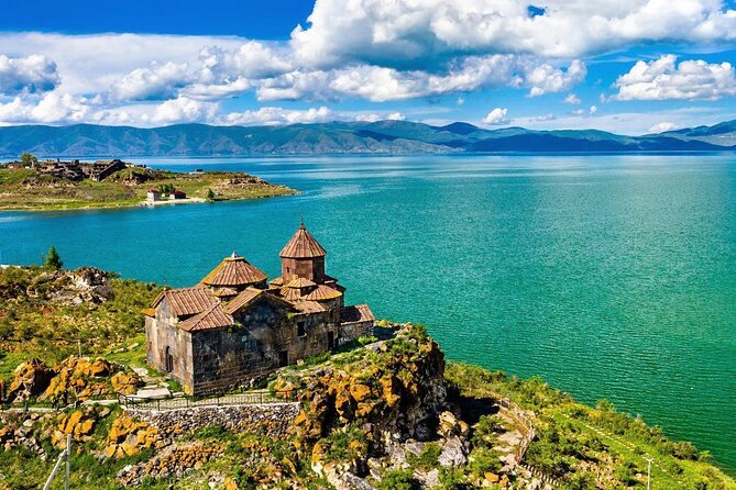 Armenia Sightseeing Tour with Cheese and Wine Tasting Experience - Discover the Armenia Sightseeing Tour with Cheese and Wine Tasting for $95