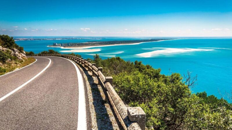 Arrábida - Sesimbra: Nature Jeep Tour - Starting Point at Anthia Diving Center