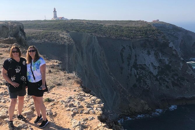 Arrabida, Setubal, Sesimbra, beach, wine tasting on private Tour - Exploring Castelo de Sesimbra and Ocean Views