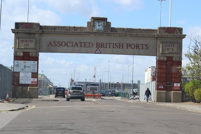 Arrival, Departure or Round Trip Private Transfer: Central London to Southampton Cruise Port - Cost and Surcharges During Holidays