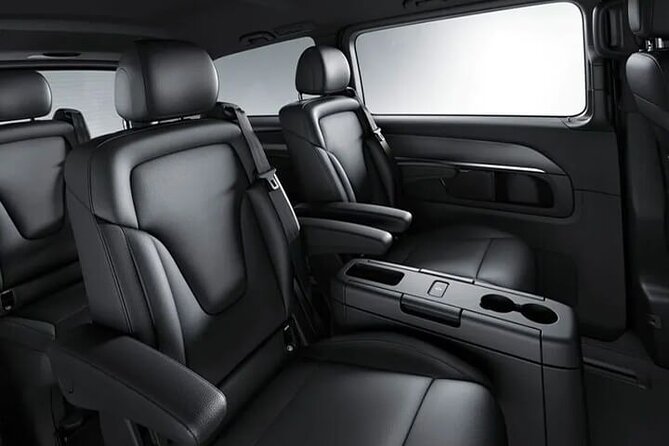 Arrival Private Transfer from Vienna Airport VIE to Vienna City by Luxury Van - Convenient Meet and Greet at Vienna Airport