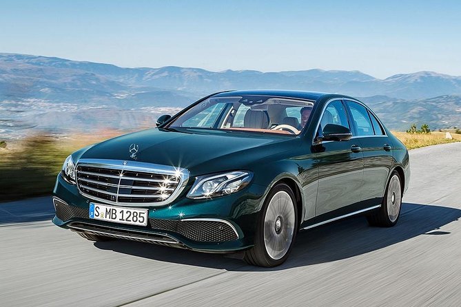 Arrival Private Transfer: Manchester Airport MAN to Liverpool in Business Car - Convenient Arrival at Manchester Airport with Professional Meet & Greet