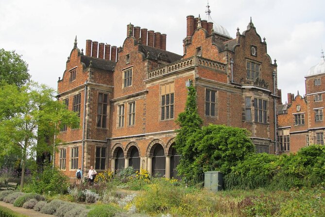 Arrival Private Transfers from Airport BHX to Birmingham in Business Car - The Business Car: Cleanliness and Safety Measures