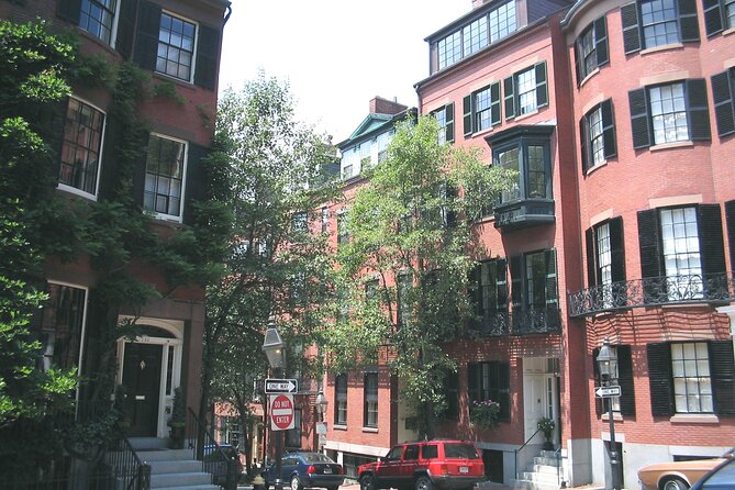 Arrival Transfer: Boston Airport BOS to Boston by Business Car - Comparing This Transfer to Other Boston Transportation Options