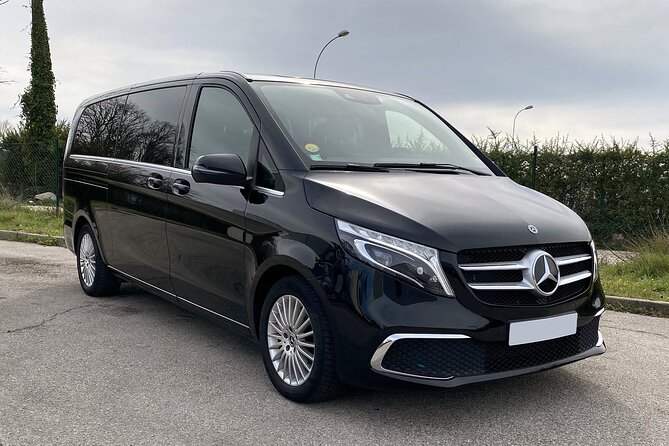 Arrival Transfer: Chopin Airport WAW to Warsaw by Van - Summing Up: The Best Choice for a Stress-Free Arrival in Warsaw