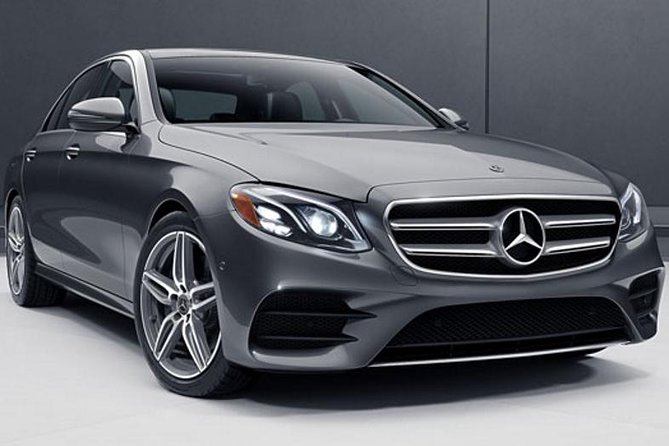 Arrival Transfer: Dublin Airport DUB to Dublin in Business Car - How the Private Transfer Starts at Dublin Airport