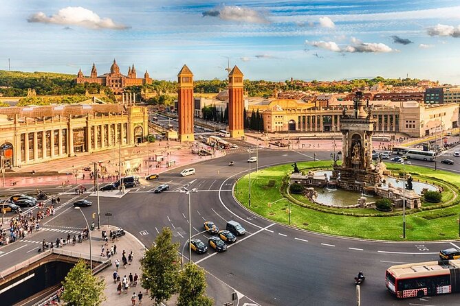 Arrival Transfer from Barcelona Airport BCN to Barcelona in Private Car/Van - Who Should Use This Transfer Service