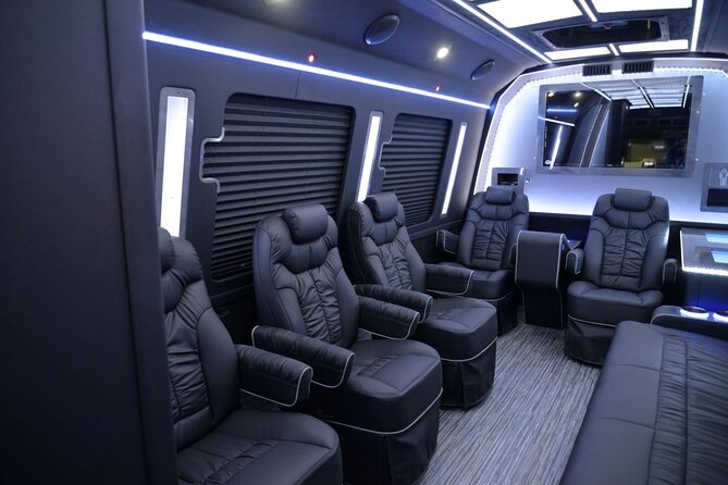 Arrival Transfer Montreal Airport YUL to Montreal by Limos or Bus - Flexibility in Booking and Cancellation Policy