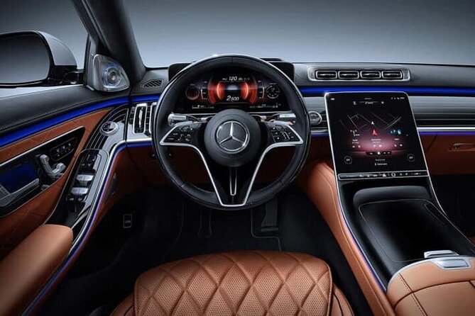 Arrival Transfer Munich Train Station to Munich by Luxury Car - Efficient and Luxurious Munich Arrival Transfer by Private Car