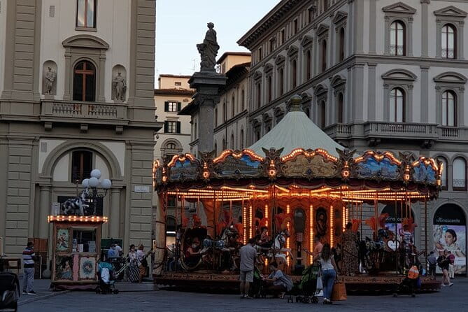 Art and History -Florence walking small group tour - The Ponte Vecchio and Its Unique Viewpoints
