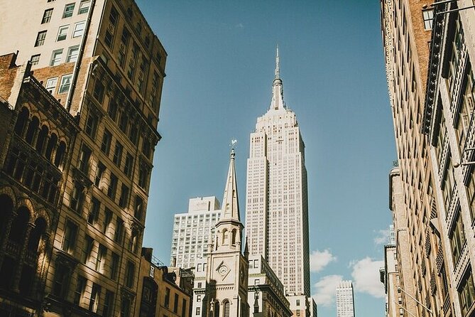 Art Deco and Architecture Tour in New York City with Expert Guide - Exploring Bryant Park and Its Seasonal Charm
