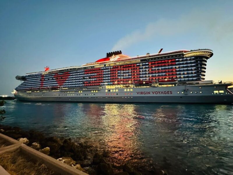 Art Deco, History and Crime Bike Tour with Design Enthusiast - Key Points