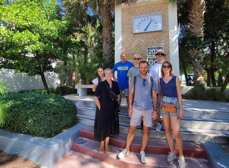 Art Deco Tour of South Beach in French - Starting Point: The Iconic Meeting Spot Near the Cardozo Hotel