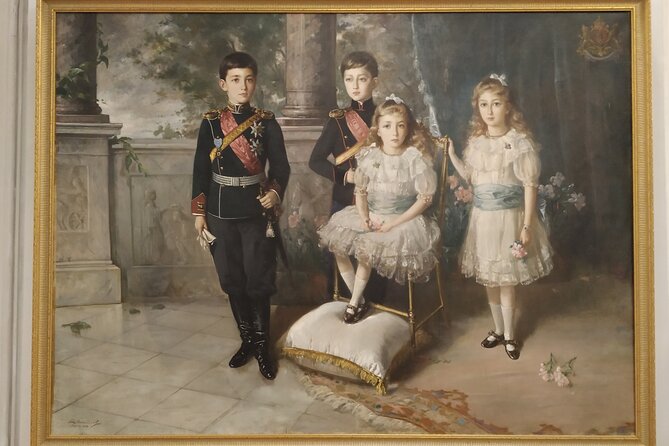 Art Gallery Sightseeing Tour in Sofia - The Tour Logistics and Group Experience