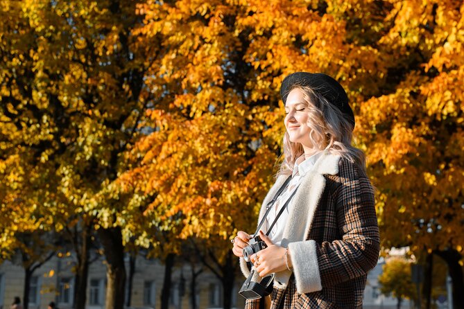Art, History, and Hidden Gems: Aberdeen Private Walking Tour - Visiting the Iconic Marischal College