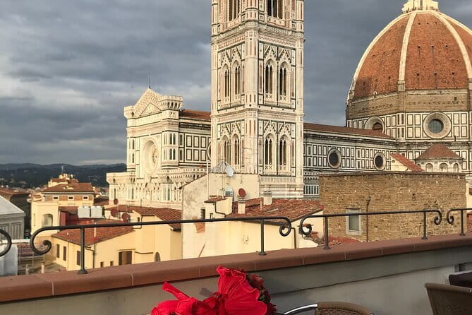 Art, Medicis and Renaissance. Explore Florence with Vincenzo - The Fascinating Santa Maria Novella Square and Race Origins