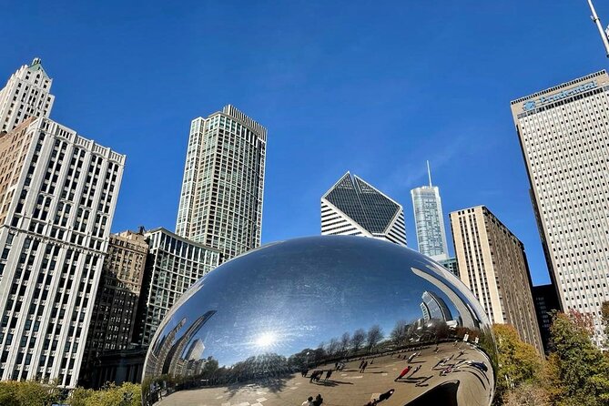 Art of a City Downtown Chicago Exclusive Guided Walking Tour - The Iconic Clarence Buckingham Fountain