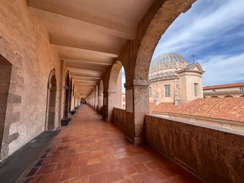 Art Walks Marseille: Le Panier & Beyond - The Experience of a Local Guide: Artistic Passion and Knowledge